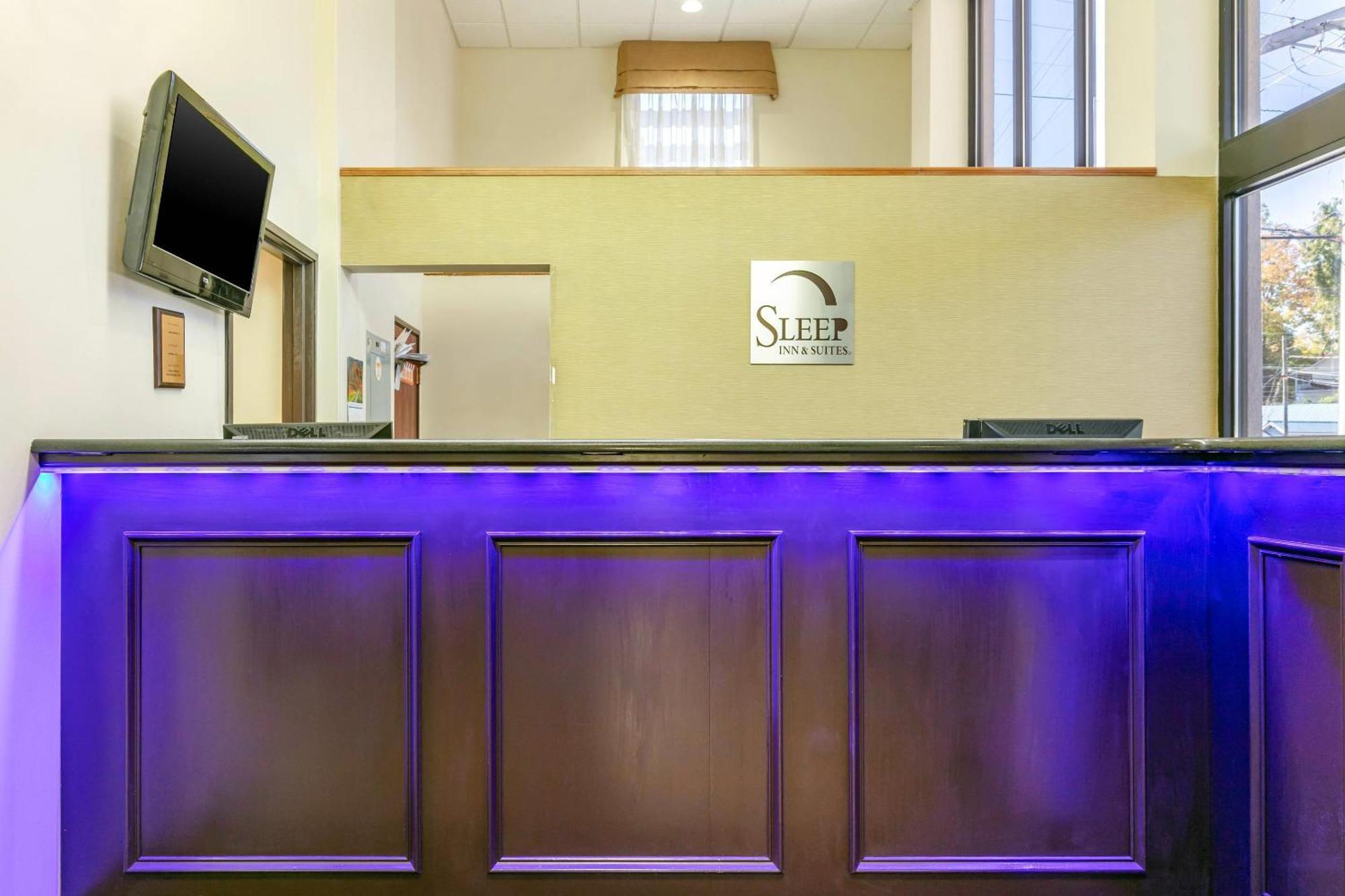 Sleep & Near Sports World Blvd Hotel Gatlinburg