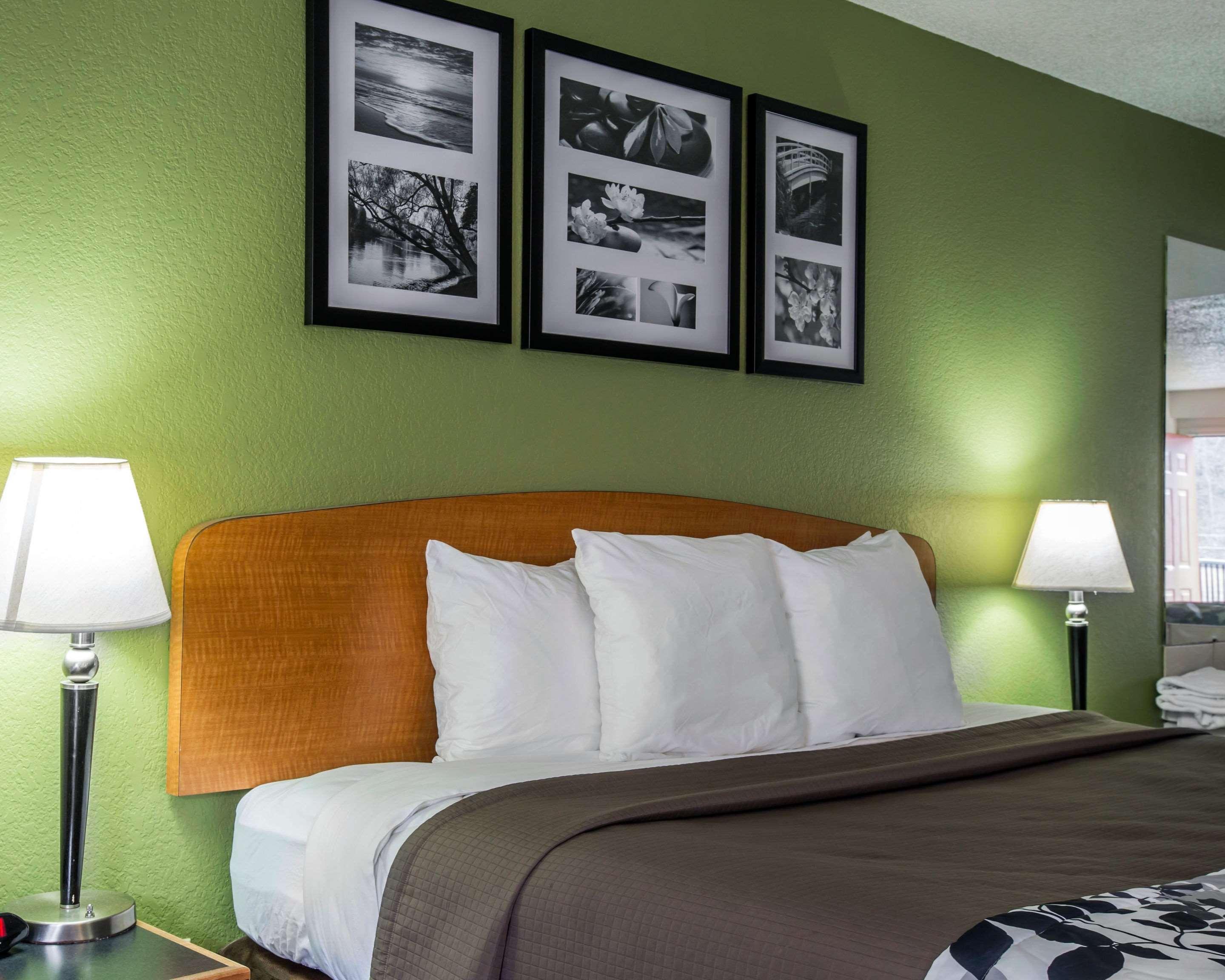 Hotel Sleep & Near Sports World Blvd Gatlinburg